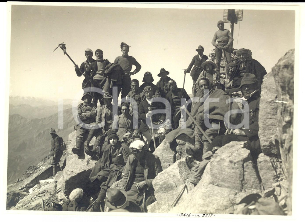 Fotografia d epoca originale 1922 VALLE D AOSTA MONT GELE  Gruppo di alpinisti in vetta Foto VINTAGE 17x12 1