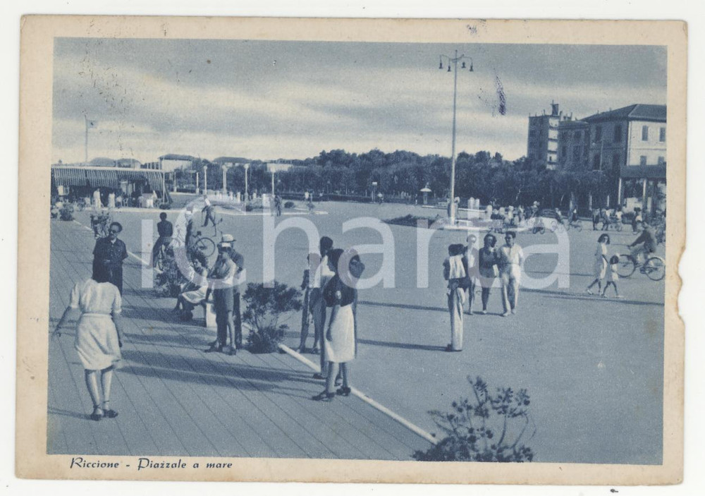 Cartolina originale da collezione 1943 RICCIONE Veduta del Piazzale a mare Cartolina postale ANIMATA FG VG 1