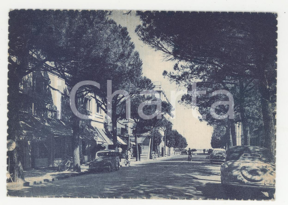Cartolina originale da collezione 1940 ca RICCIONE Veduta di viale Ceccarini Cartolina ANIMATA con auto FG NV 1