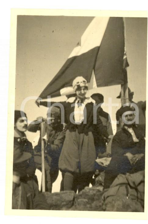 Fotografia d epoca originale 1919 Picco dei TRE SIGNORI  Gita Nazionale TOURING CLUB  In vetta Foto 6x9 1