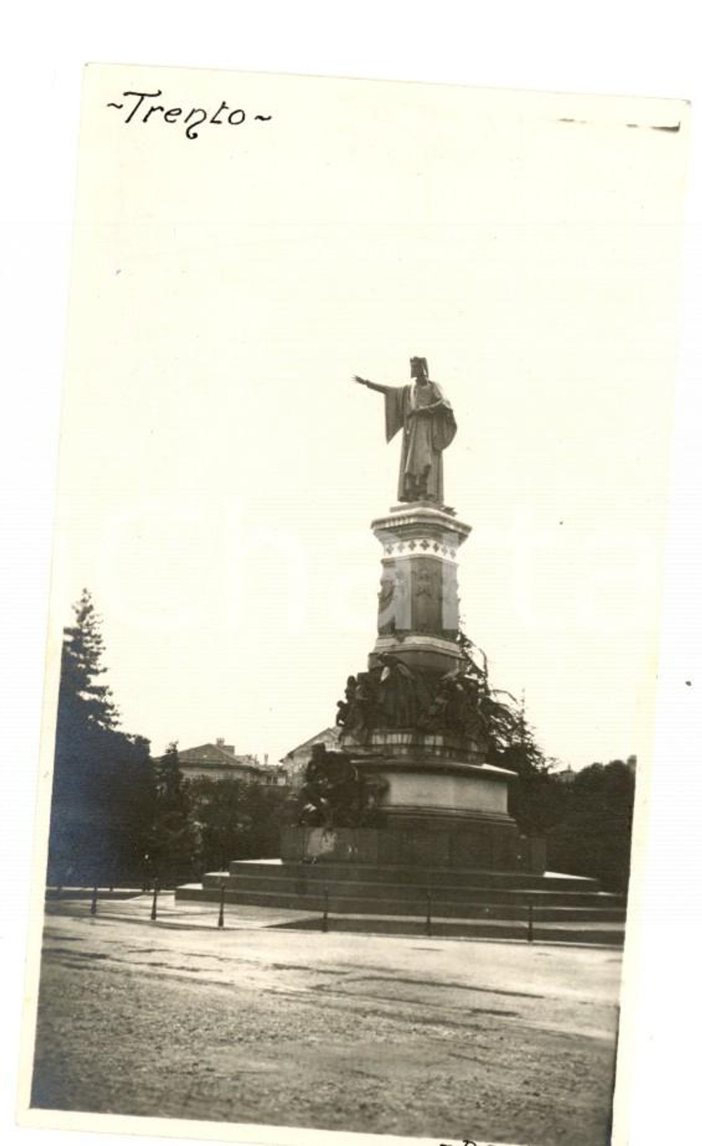 Fotografia d epoca originale 1919 TRENTO Veduta del monumento a Dante Alighieri Foto VINTAGE 7x12 cm 1