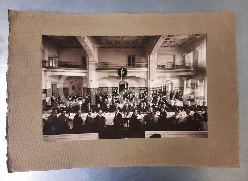 Fotografia d epoca originale 1925 ca MILANO Pranzo GRUPPO COMBATTENTI  Foto 36x25 cm RARA 1