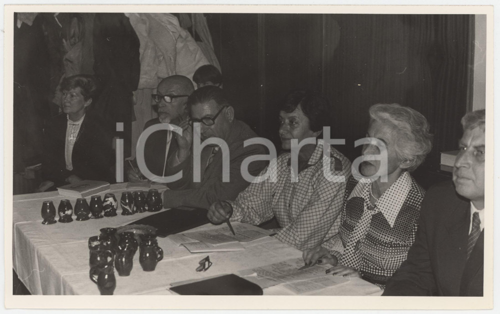 Fotografia d epoca originale 1986 OLOMOUC Czech Republic ICE SKATING  Jury 2 Photo 18x12 cm 1