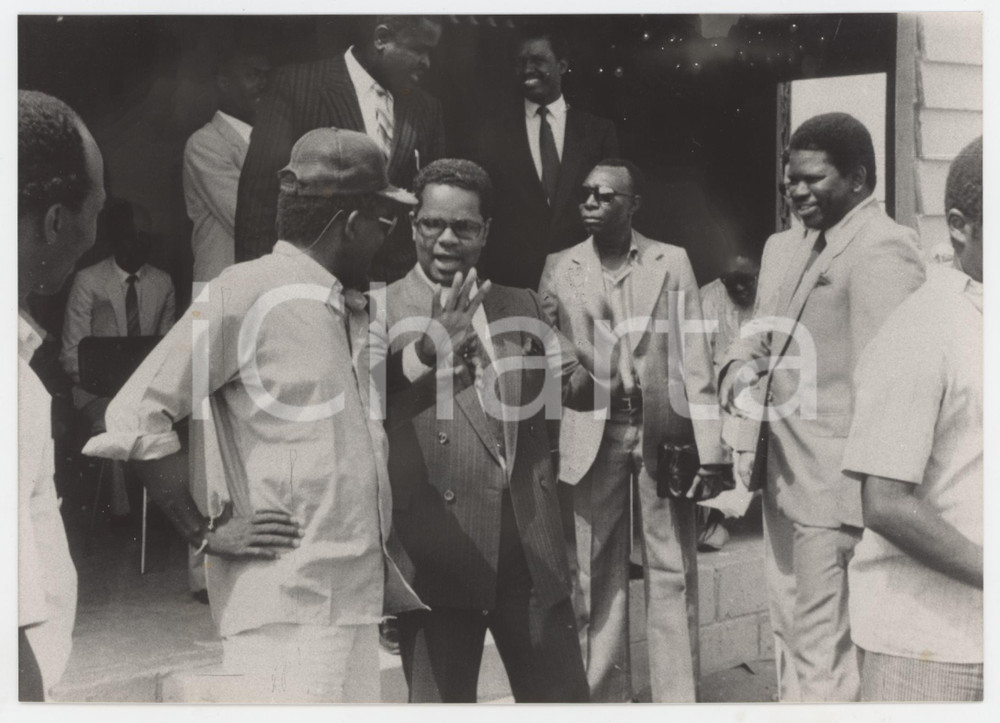 Materiale cinematografico d’epoca 1988 CAMP DE THIAROYE Regia di Ousmane SEMBÃˆNE Thierno FATY SOW Foto 18x12 cm 1