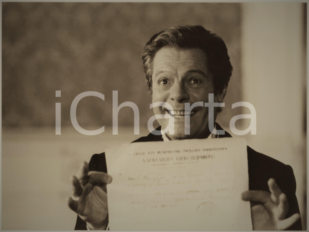 Materiale cinematografico d’epoca 1990 ca CINEMA Marcello MASTROIANNI Ritratto dell attore  Foto 23x17 cm 1