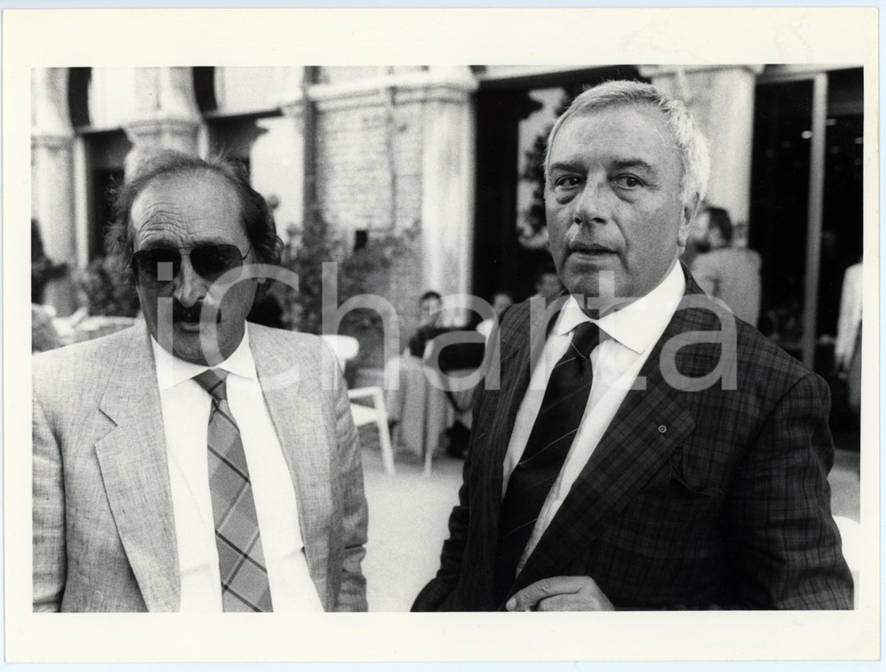 Fotografia d epoca originale 1985 ca ITALIA  COSTUME Elio SPARANO Ritratto del giornalista  Foto 24x18 1 1