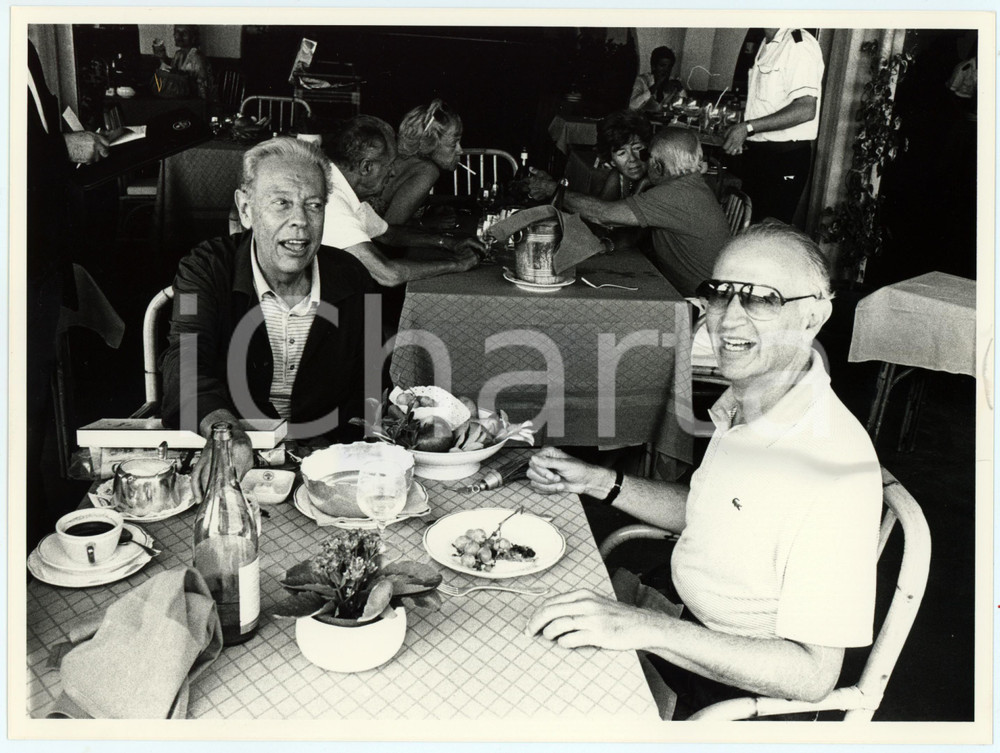 Fotografia d epoca originale 1985 ca VENEZIA  MOSTRA DEL CINEMA Gianluigi RONDI Foto 24x17 cm 1