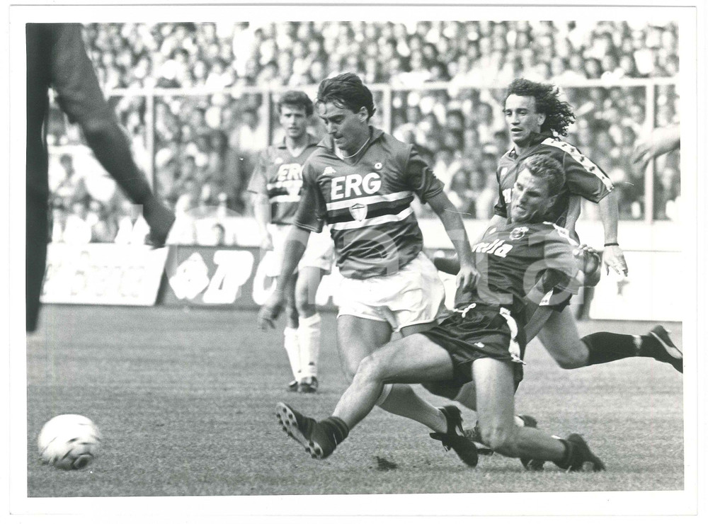 Fotografia d epoca originale 1989 GENOA  SAMPDORIA Roberto MANCINI Gennaro RUOTOLO Alberto URBAN Foto 24x18 1