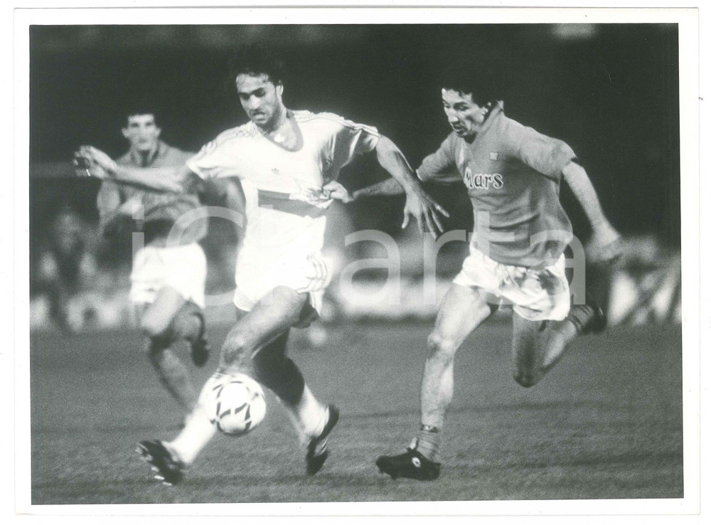 Fotografia d epoca originale 1989 CALCIO Napoli vs VfB Stuttgart  Luca FUSI Maurizio GAUDINO Foto 24x18 cm 1