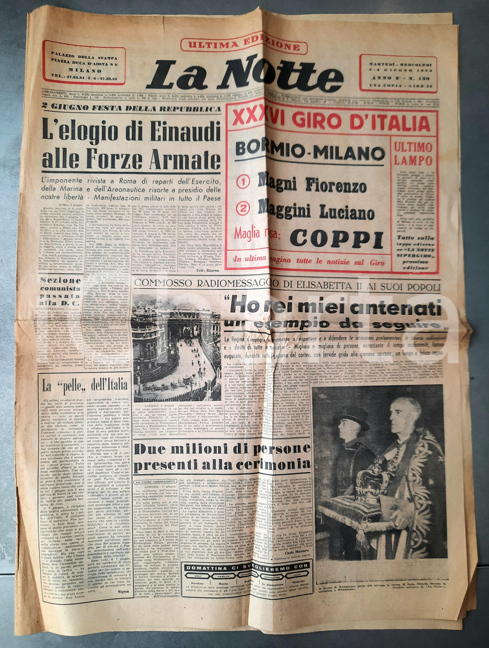 1953 LA NOTTE - CICLISMO - Fausto COPPI vince il XXXVI Giro d'Italia - Giornale DATA: 2-3 giugno 1953Anno 2 n&deg; 130.Quotidiano d'epoca. FAIR/discreto piegature d'epoca  originale e autentica 1