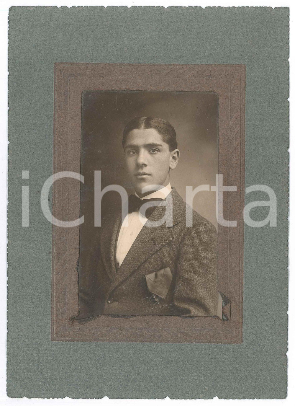Fotografia d epoca originale 1920 ca ROMA Ritratto di giovane uomo con cravattino  Foto 18x23 cm 1
