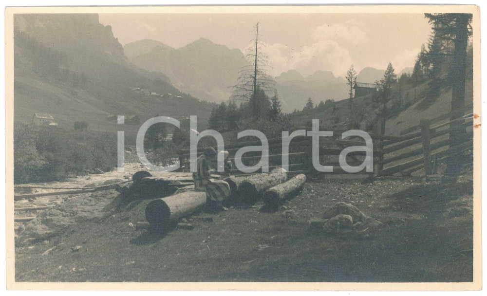 Fotografia d epoca originale 1940 ca SAN CASSIANO  ALTA BADIA  Veduta sulla testata della valle Foto LAENG 1