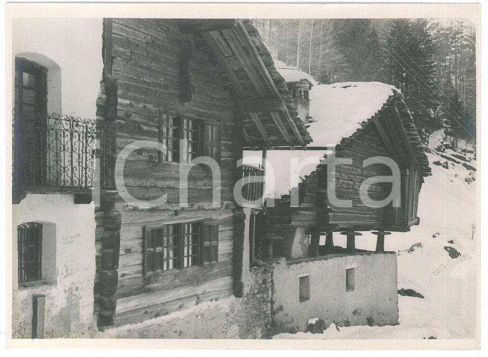 Fotografia d epoca originale 1930 ca VALLE D AOSTA  Valle di GRESSONEY  Casolare a LA BLATTA  Foto 24x18 1