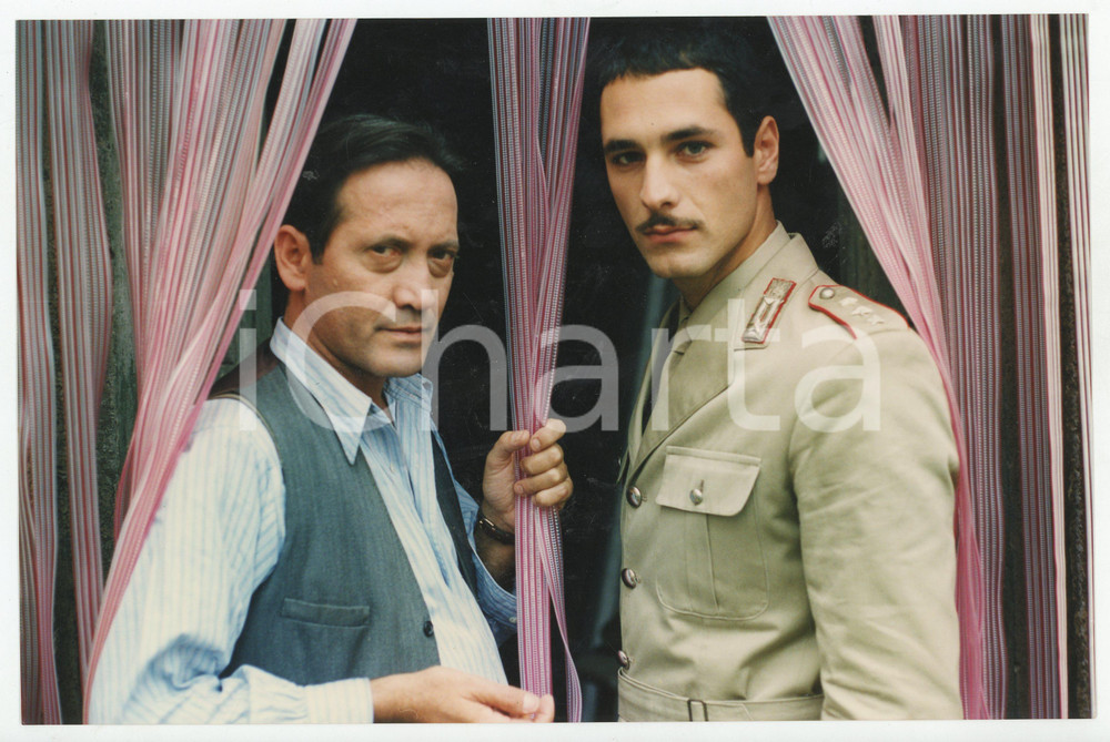 Materiale cinematografico d’epoca 1998 RAI  LA PIOVRA 9 Raoul BOVA Tony SPERANDEO Foto 27x17 cm 1