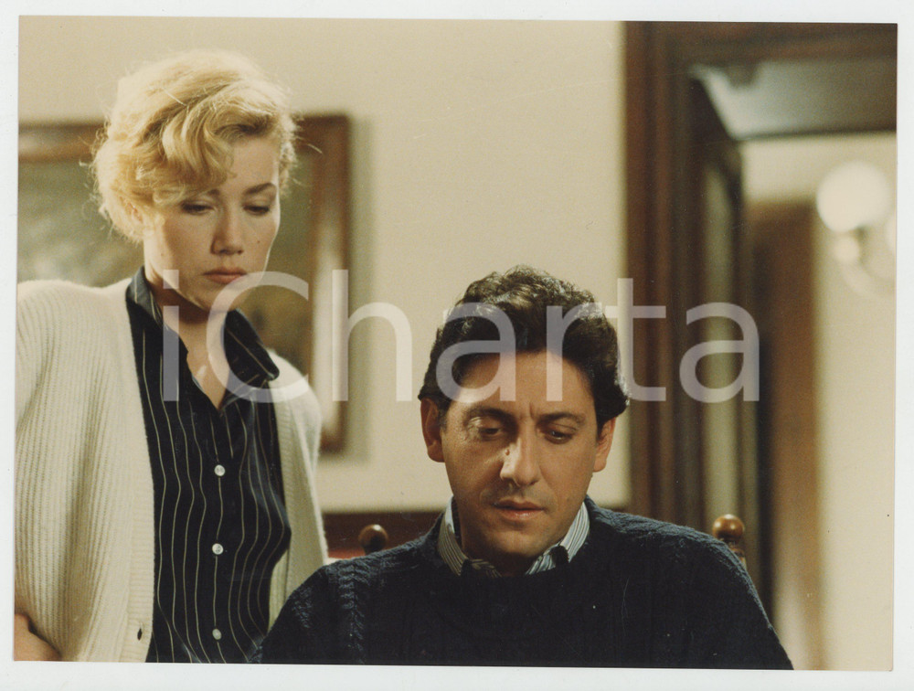 Materiale cinematografico d’epoca 1990 UN CANE SCIOLTO Sergio CASTELLITTO Nancy BRILLI Foto 24x17 cm 2 1