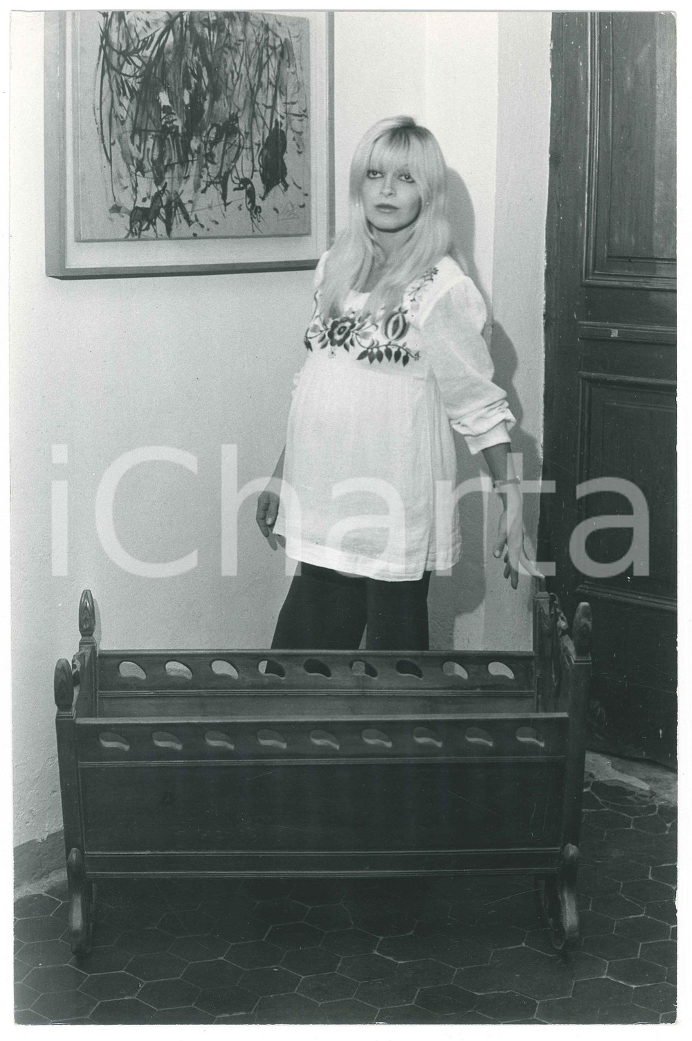 Fotografia d epoca originale 1975 ca ITALIA  COSTUME Letizia DI MAIO incinta della figlia Giuditta  Foto 1