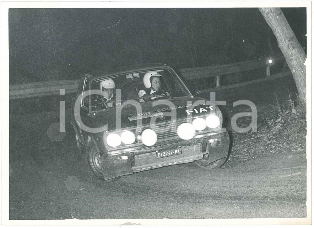 Fotografia d epoca originale 1972 RALLY 333 MINUTI Fiat 128 CoupÃ© Simonetta DEL MAZZA Sergio CARDARELLI 9 1