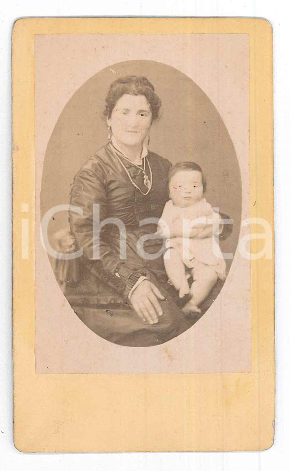 Fotografia d epoca originale 1875 ca GALLARATE Ritratto di madre con il figlio  Foto Giacomo CRISTINI CDV 1