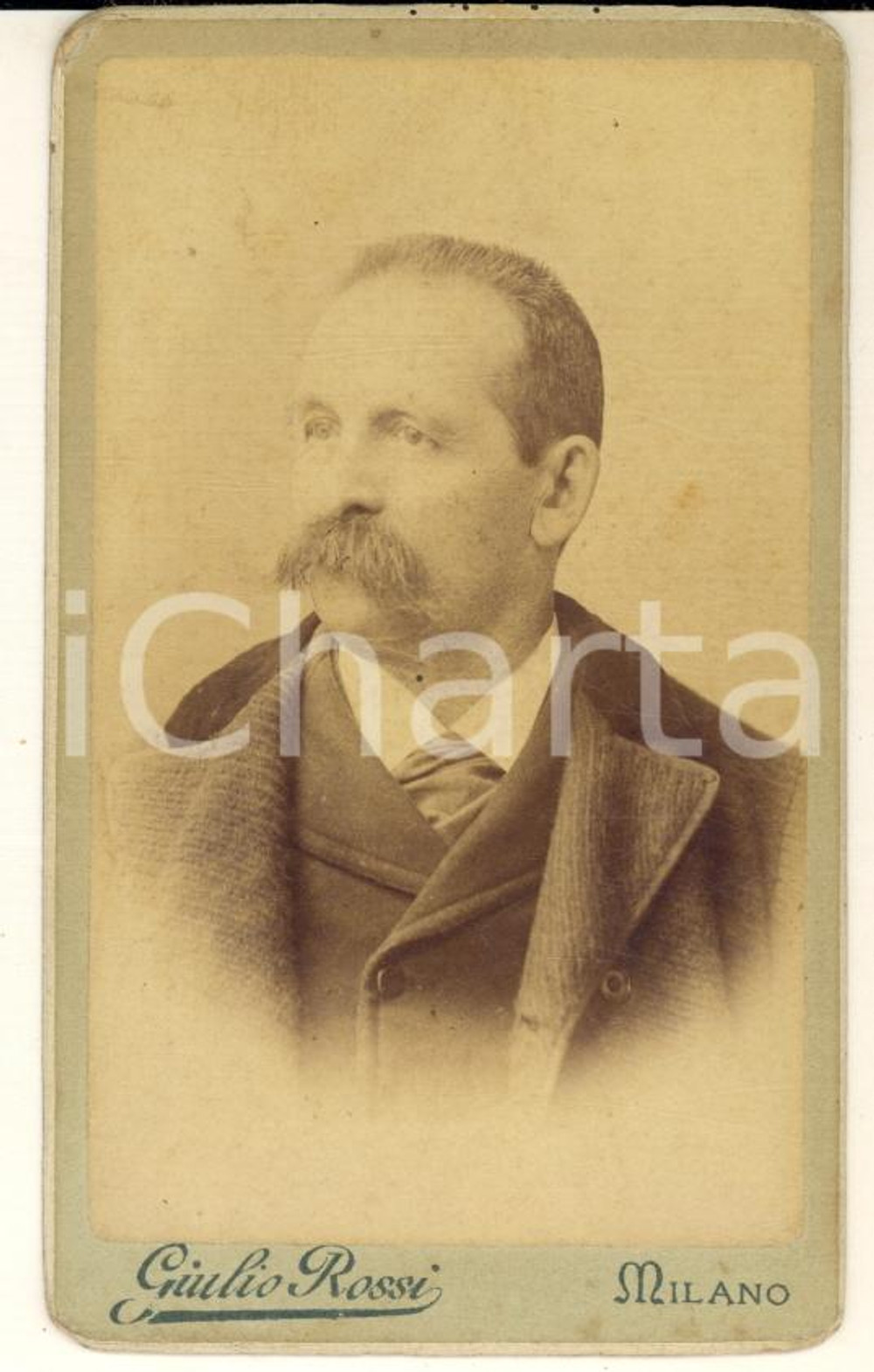 Fotografia d epoca originale 1890 ca MILANO Ritratto maschile con il cappotto  Foto Giulio ROSSI CDV 1