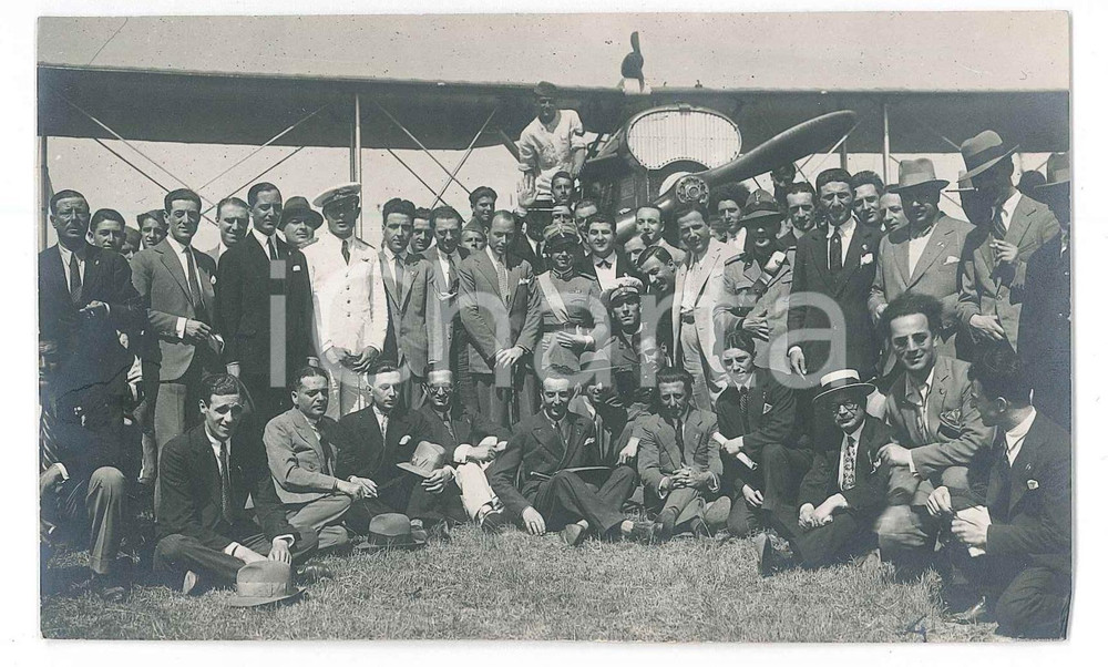 Fotografia d epoca originale 1930 ca ITALIA  REGIA AERONAUTICA  Foto di gruppo con biplano 13x8 cm 1