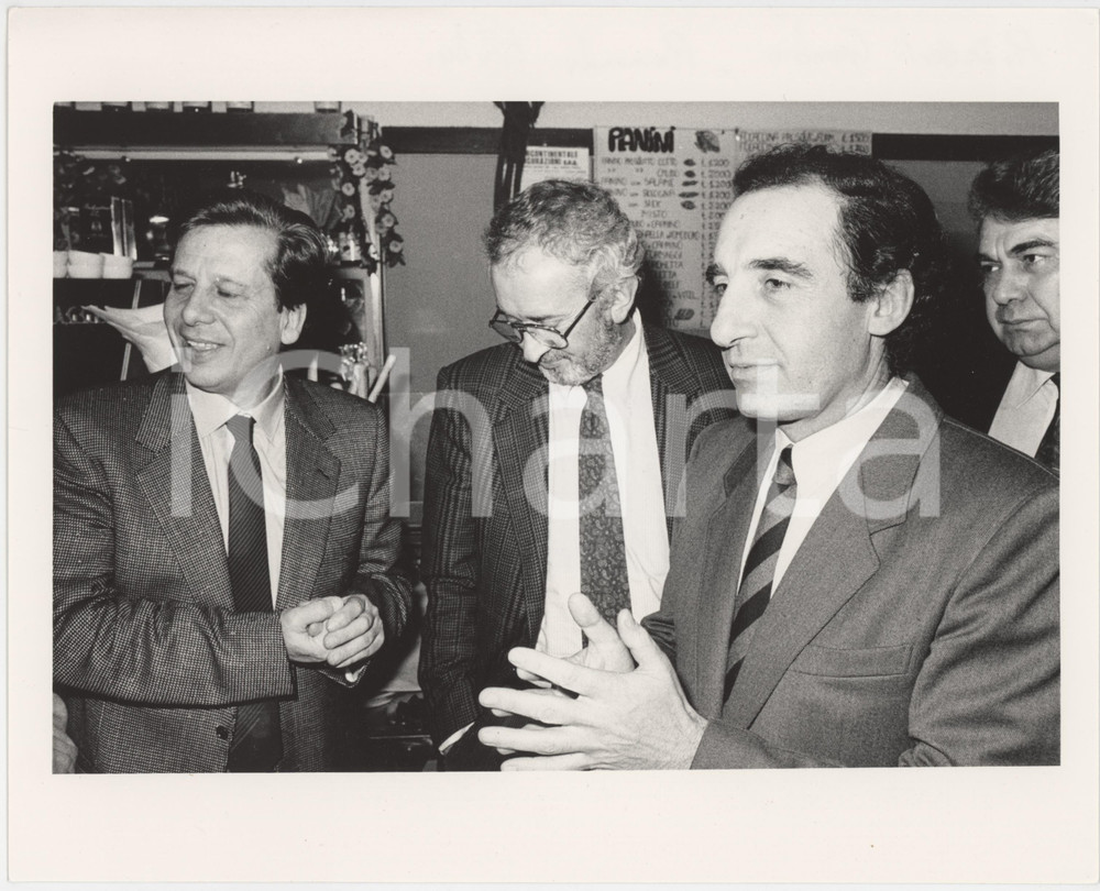 Fotografia d epoca originale 1990 ca MILANO  PSI Paolo PILLITTERI Mario RAIMONDO Pio DE BERTI Foto 25x20 1