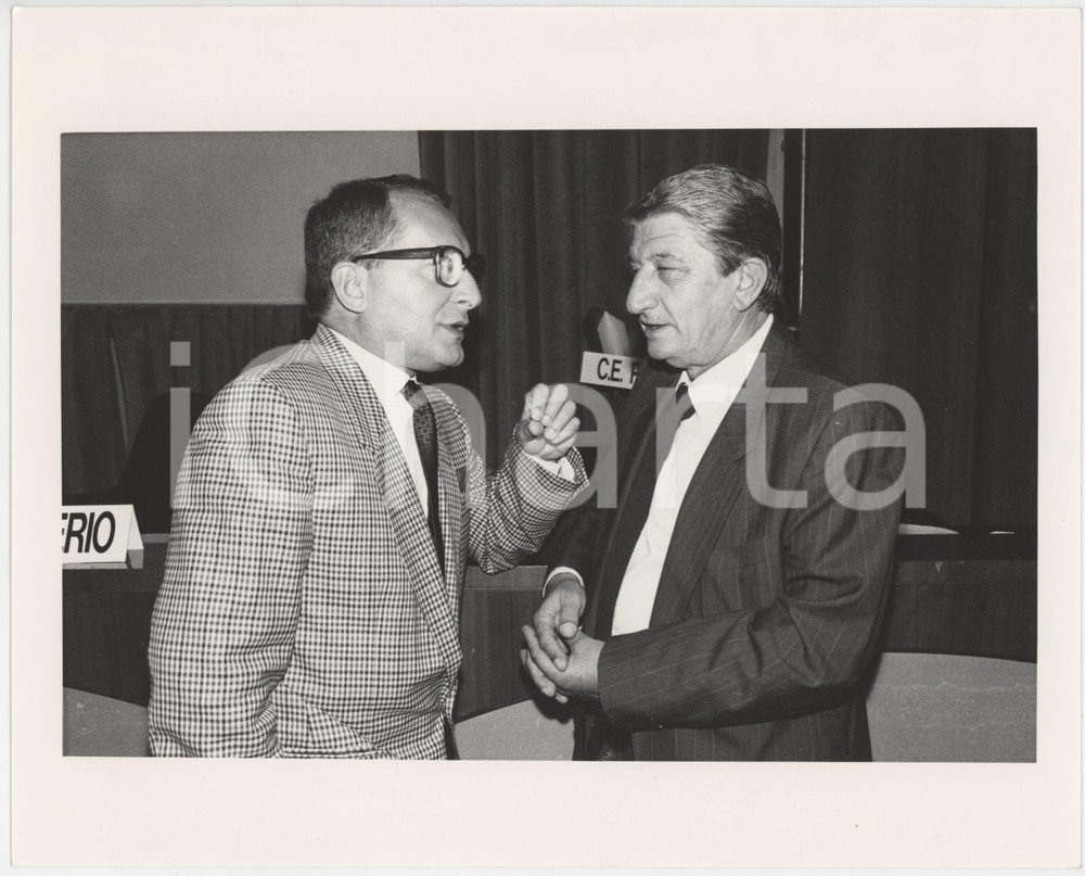 Fotografia d epoca originale 1990 ca DEMOCRAZIA CRISTIANA Gianstefano FRIGERIO con PISONI Ritratto 25x20 cm 1