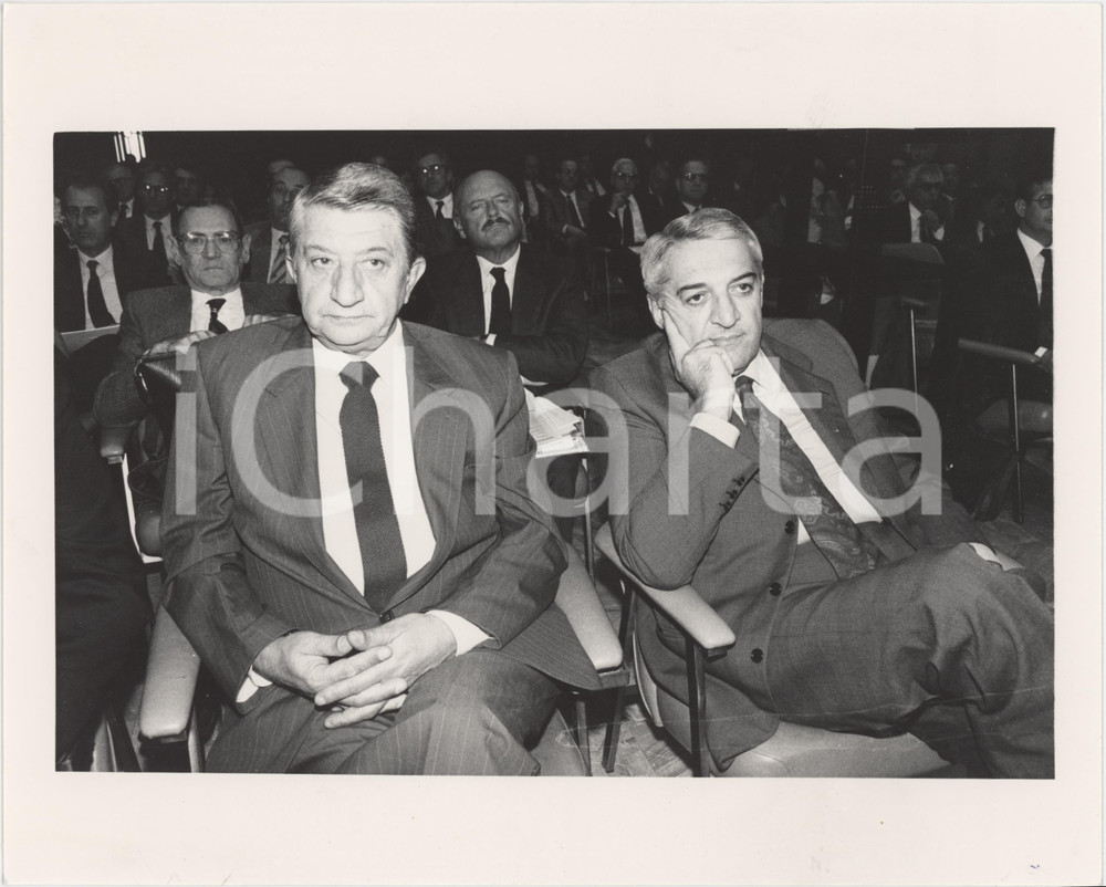 Fotografia d epoca originale 1985 ca DEMOCRAZIA CRISTIANA Augusto REZZICO con PISONI Ritratto 25x20 cm 1