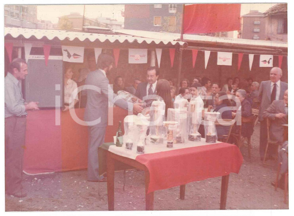 Fotografia d epoca originale 1975 ca Area di MILANO  PSI Festa dell Avanti!  Carlo TOGNOLI  Foto 12x9 2 1