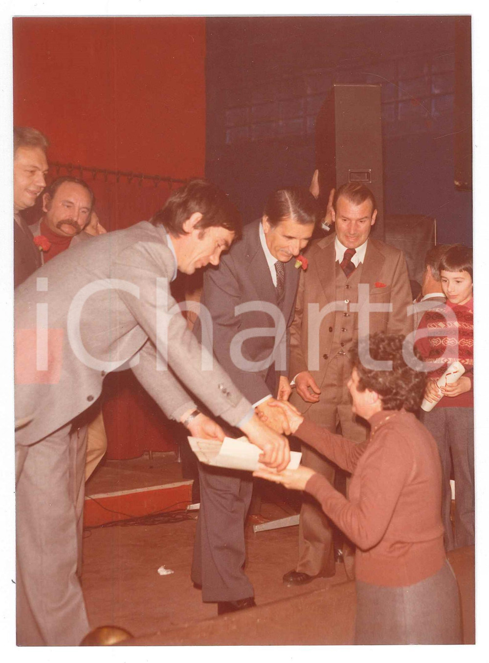 Fotografia d epoca originale 1976 MILANO Festa dell Avanti!  Aldo ANIASI  Premiazione  Foto 12x17 cm 5 1