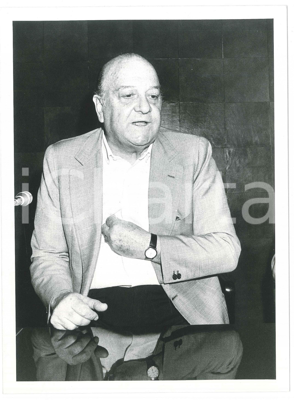 Fotografia d epoca originale 1985 ca COSTUME  ITALIA Gianni RAVERA Ritratto  Foto 18x24 cm 2 1
