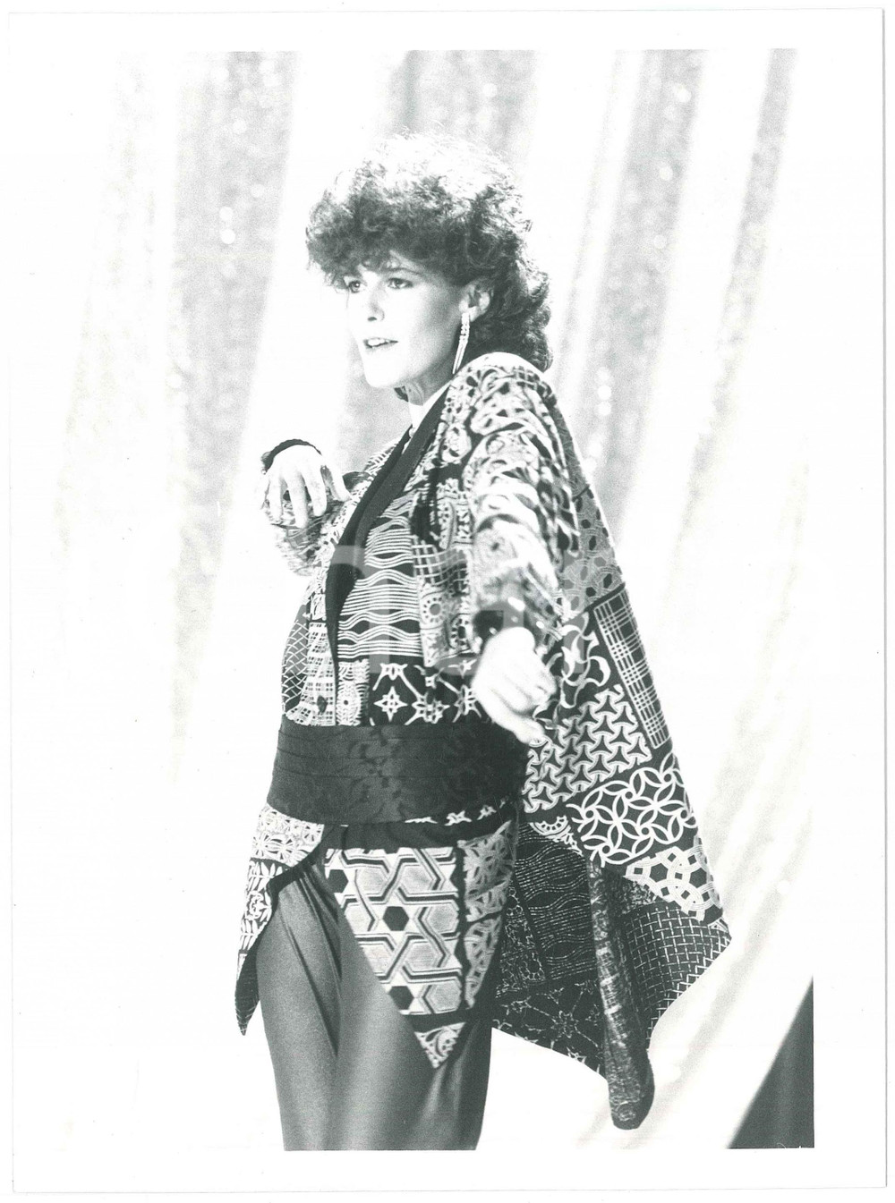 Fotografia d epoca originale 1985 ca ITALIA  SPETTACOLO Mita MEDICI Ritratto dell attrice  Foto 18x24 1 1