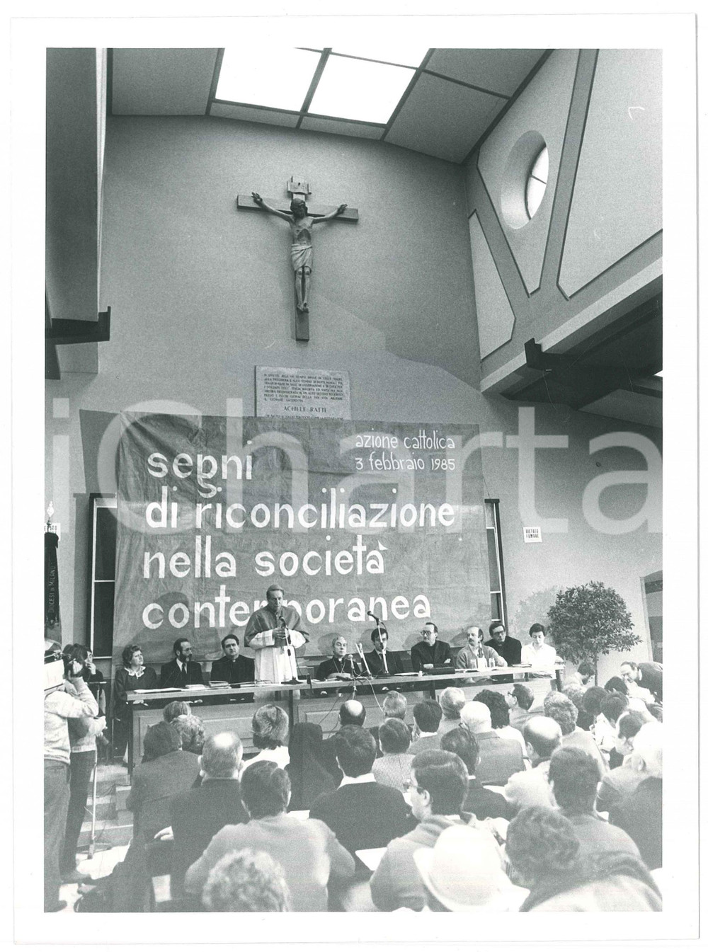 Fotografia d epoca originale 1985 MILANO Carlo Maria MARTINI partecipa a convegno AZIONE CATTOLICA Foto 18x24 1