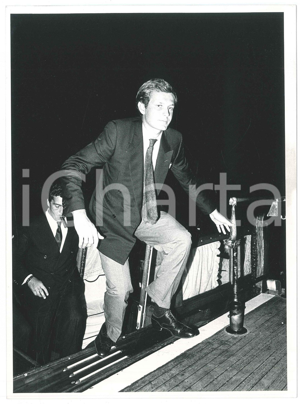 Fotografia d epoca originale 1985 ca VENEZIA Stefano CASIRAGHI scende da motoscafo  Foto 18x24 cm 1