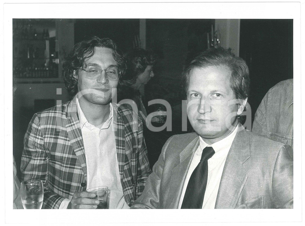 Fotografia d epoca originale 1985 ca ITALIA  COSTUME Gabriele e Maurizio PORRO Ritratto  Foto 24x18 cm 1