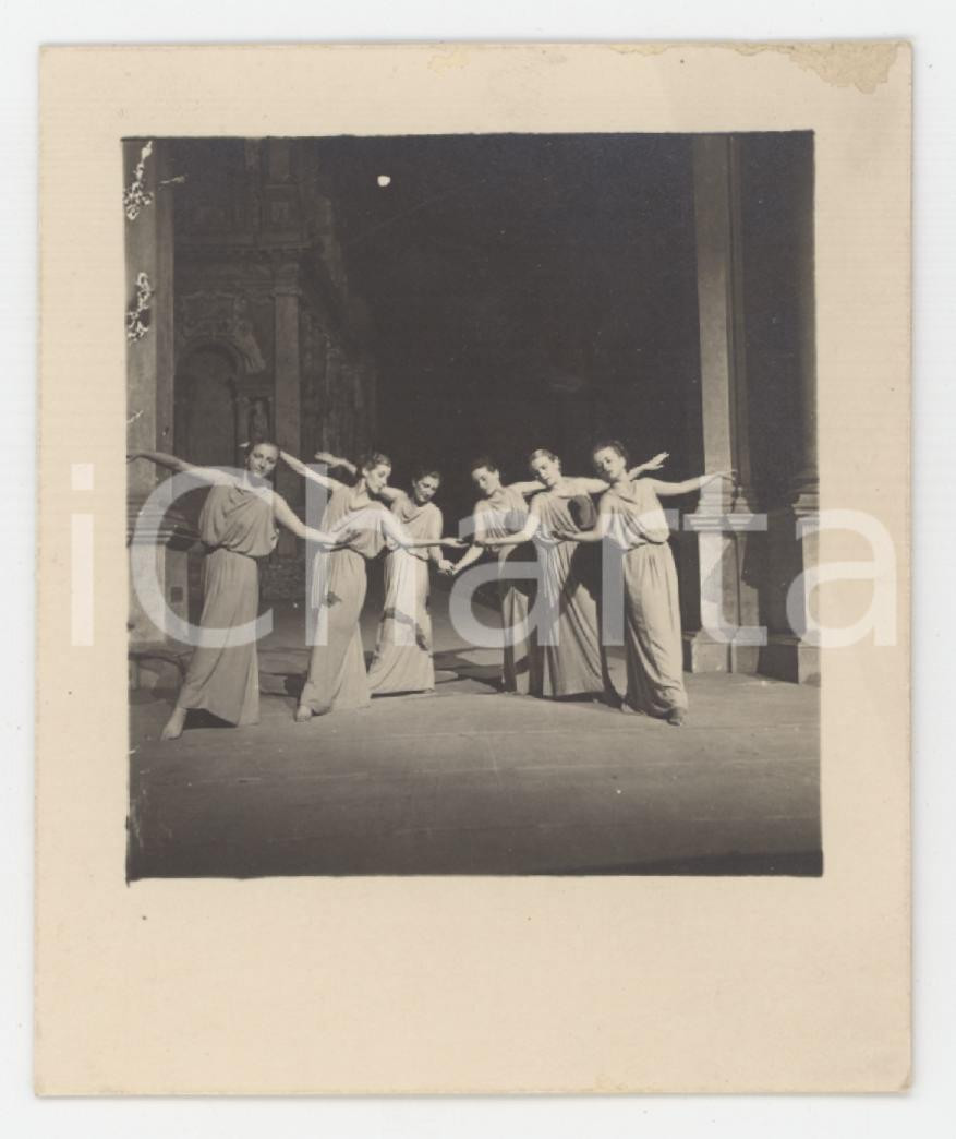 Fotografia d epoca originale 1930 ca VICENZA Teatro Olimpico  Spettacolo classico  Danza  Foto 7x8 cm 1