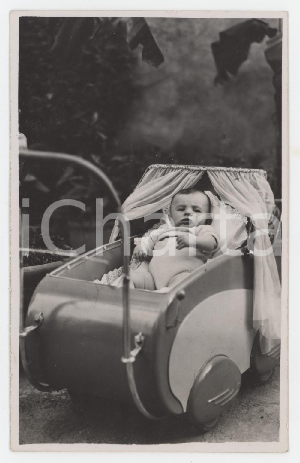 Fotografia d epoca originale 1930 ca COSTUME ITALIA Bambino nel passeggino  Foto cartolina 2 1