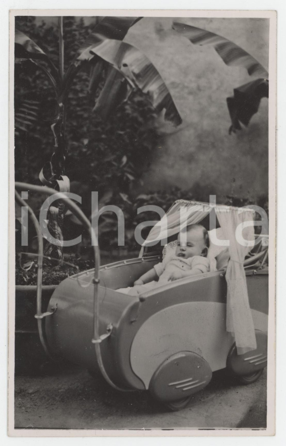 Fotografia d epoca originale 1930 ca COSTUME ITALIA Bambino nel passeggino  Foto cartolina 1 1