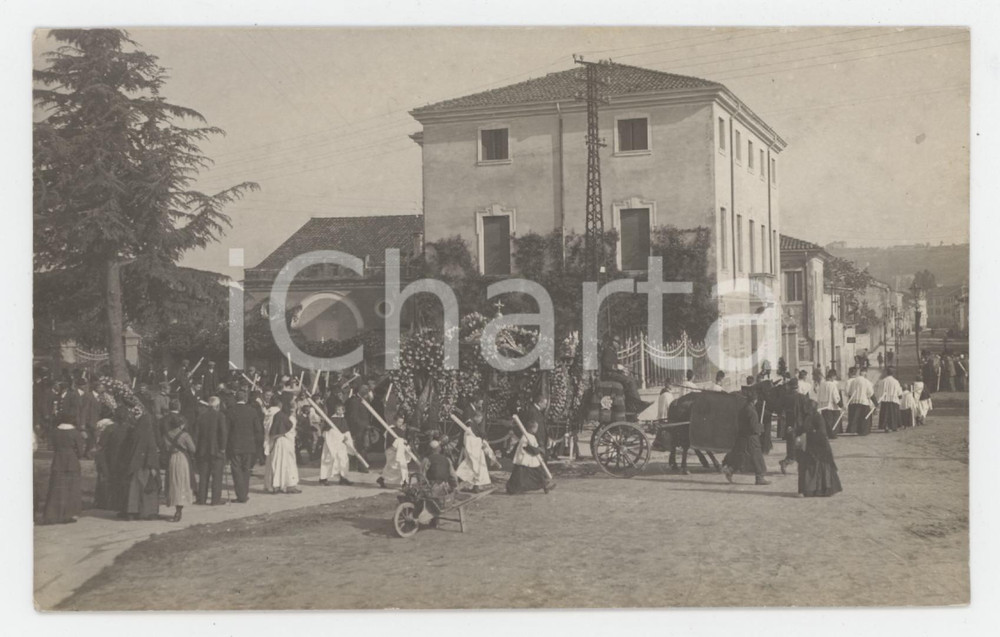 Fotografia d epoca originale 1917 ESTE PD Funerali Francesco MARNONI  Corteo  Chierichetti Foto 14x9 cm 1