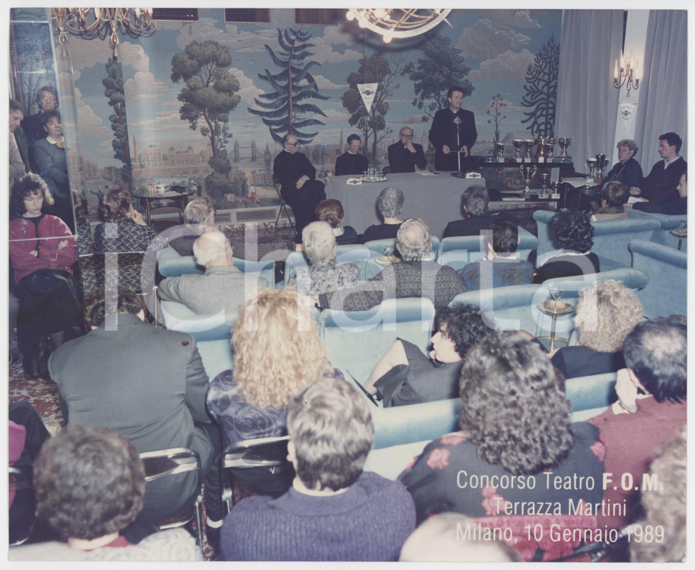 Fotografia d epoca originale 1990 MILANO Terrazza Martini  Premiazione Concorso Teatro F.O.M. Foto 25x20 cm 1