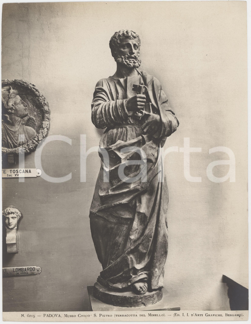 1940 ca PADOVA Museo Civico - "San Pietro" Terracotta del MINELLO Foto seriale Fotografia seriale d'epoca.EDITORE: Istituto Italiano d'Arti Grafiche - Bergamo FAIR/discreto Lievi smussature agli angoli Formato: 19X25 originale e autentica 1