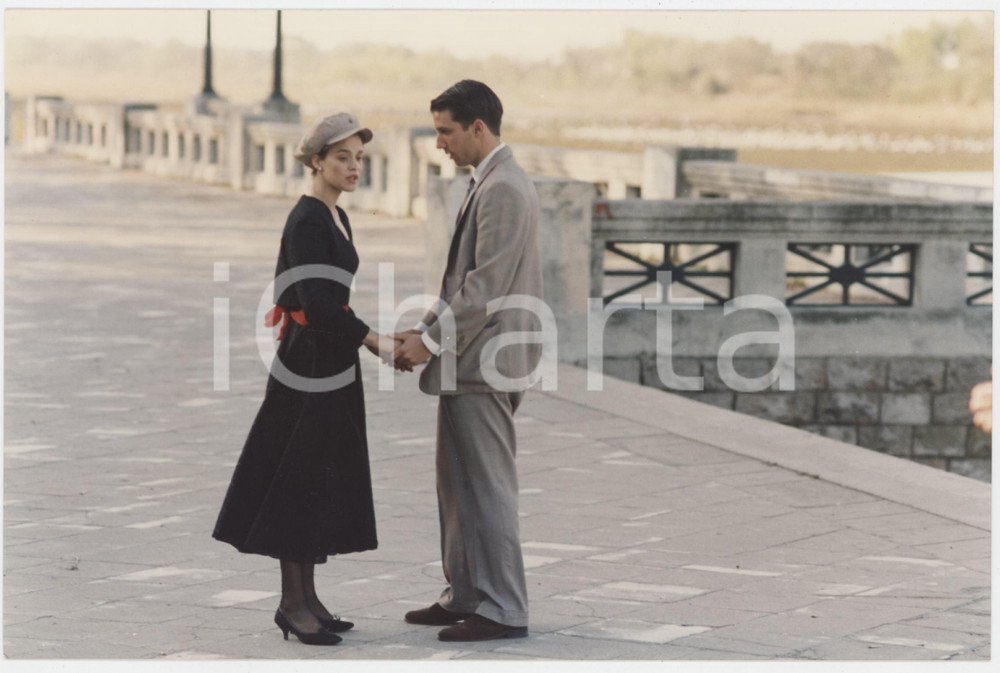 Materiale cinematografico d’epoca 1994 CINEMA Anni ribelli  Leticia BRÃ‰DICE Juan Cruz BORDEU  Foto 19x13 cm 1