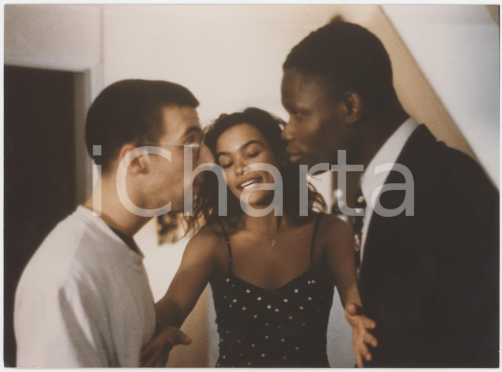 Materiale cinematografico d’epoca 1993 CINEMA MÃ©tisse  Movie by Mathieu KASSOVITZ Photo 18x12 cm 1
