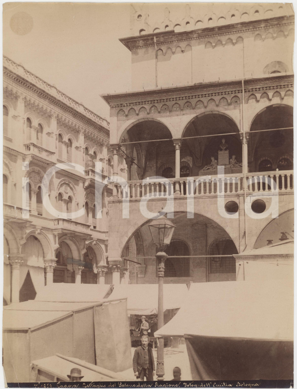 Fotografia d epoca originale 1900 ca PADOVA Mercato davanti a Palazzo della Ragione  Foto dell Emilia 19x24 1