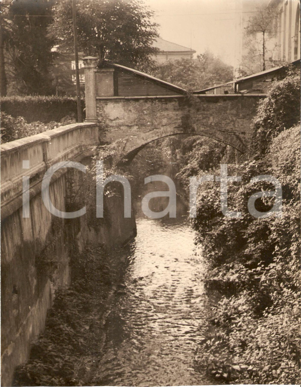 Fotografia d epoca originale 1950 ca SARONNO VA Ponte in mattoni sul fiume LURA Foto 18x22 cm 1