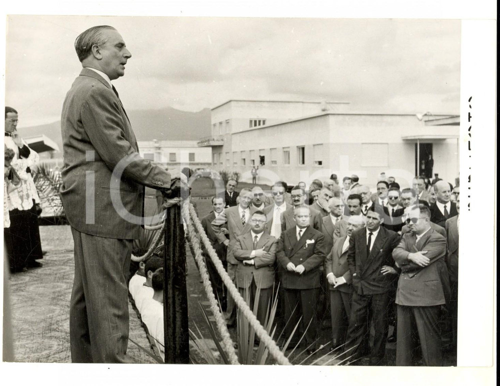 Fotografia d epoca originale 1953 TORRE ANNUNZIATA Pietro CAMPILLI all inaugurazione stabilimento LEPETIT 1