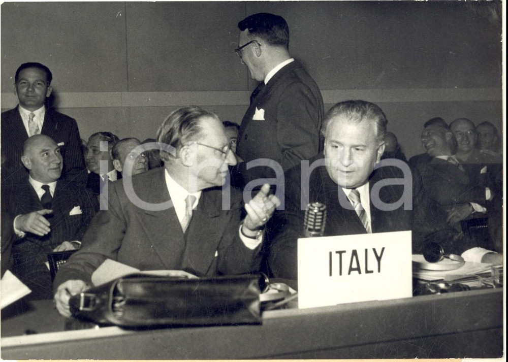 Fotografia d epoca originale 1953 ROMA Alcide DE GASPERI e Randolfo PACCIARDI al Consiglio della NATO Foto 1