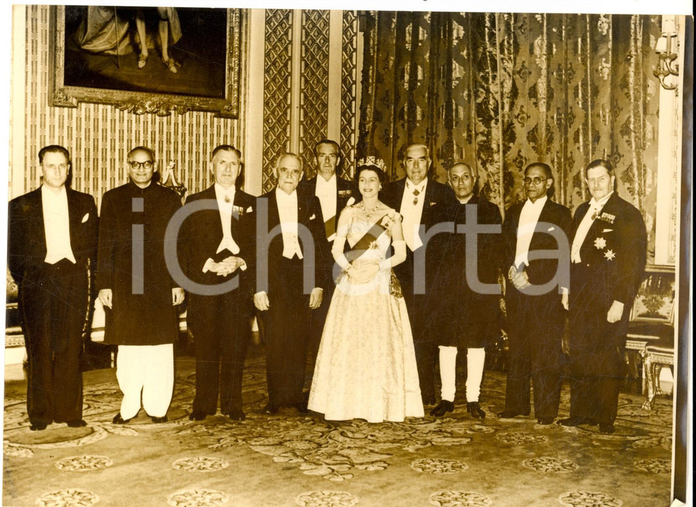 Fotografia d epoca originale 1956 LONDON BUCKINGHAM PALACE Elizabeth II and Commonwealth Prime Ministers 1