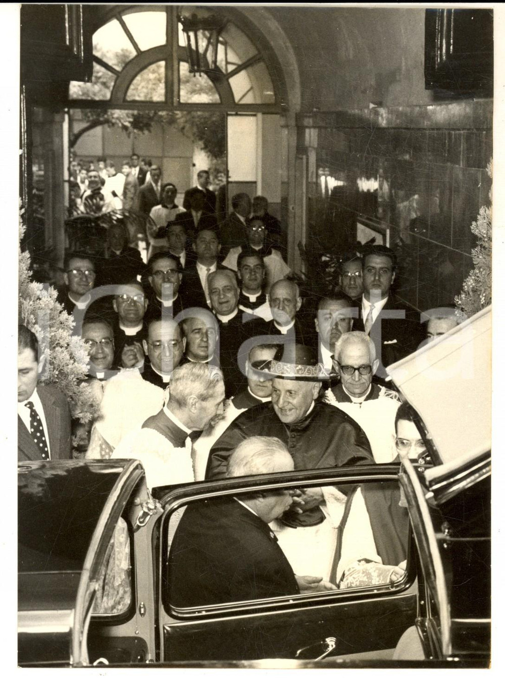 Fotografia d epoca originale 1959 ROMA PIA OPERA PONTE ROTTO Arrivo papa Giovanni XXIII per Prima Comunione 1