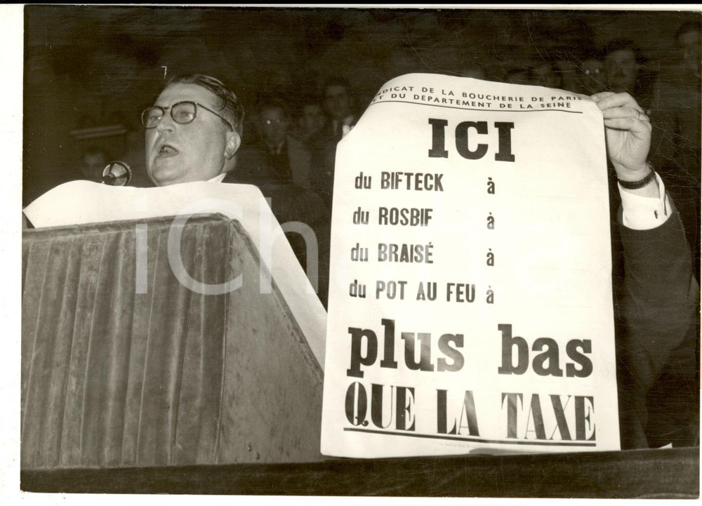 Fotografia d epoca originale 1961 PARIS SALLE WAGRAM Meeting des bouchers  Intervention de M. LEONARD 1