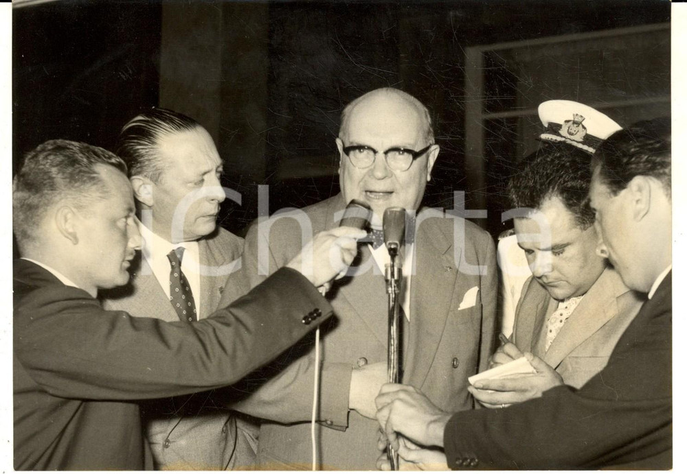 Fotografia d epoca originale 1958 ROMA Segretario NATO PaulHenri SPAAK dopo l  incontro con FANFANI Foto 1